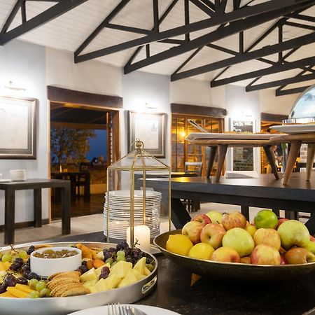 Gondwana Etosha Safari Lodge Okaukuejo Dış mekan fotoğraf